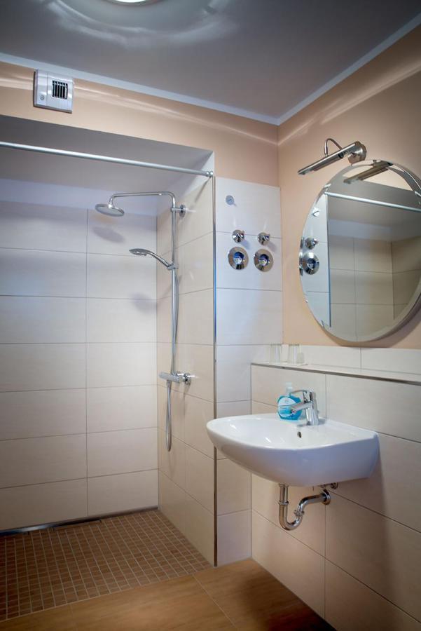 H&H Apartment Im Greifswald Eldena Nr19-Jonas Mit Terrasse Kültér fotó